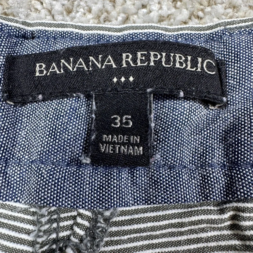 Banana Republic Mens 35 Chino Shorts Gray White Micro Stripe Cotton‎ Flat Front